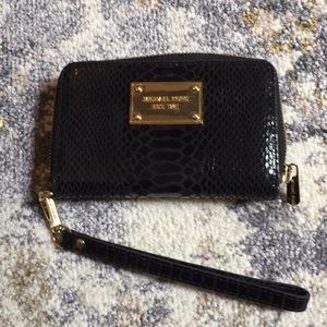 Michael Kors Wristlet